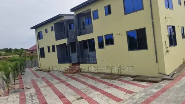 8bdrm House in Ofankor, Toll Booth for sale · Photo 1