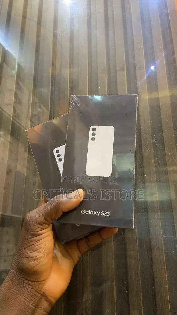 New Samsung Galaxy S23 128 GB · Photo 1