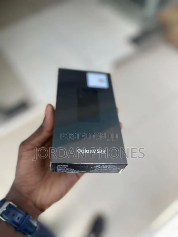 New Samsung Galaxy S23 256 GB Black · Photo 1