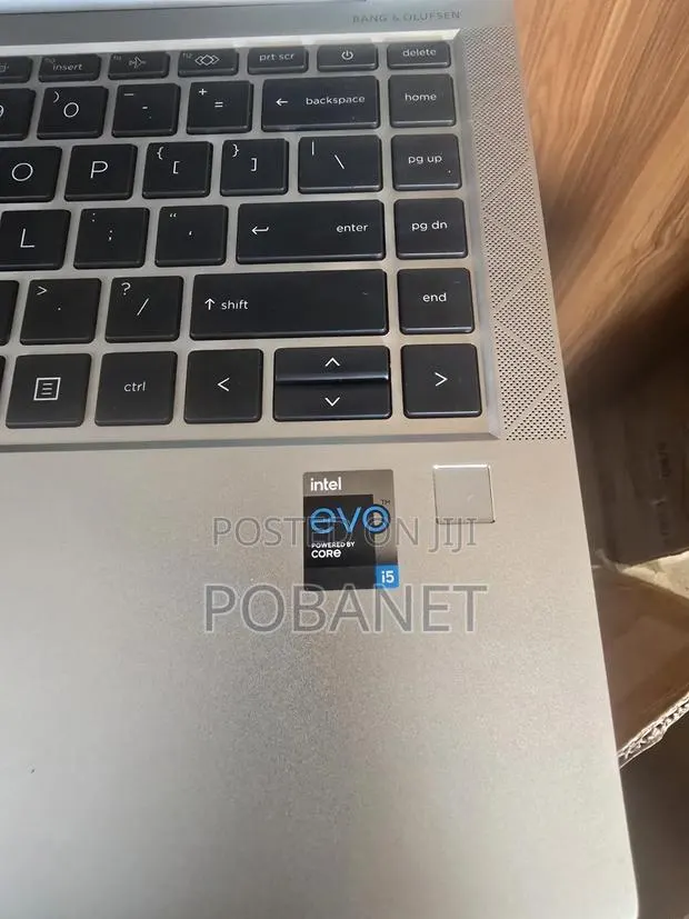 New Laptop HP EliteBook 840 G8 8GB Intel Core i5 SSD 256GB · Photo 1