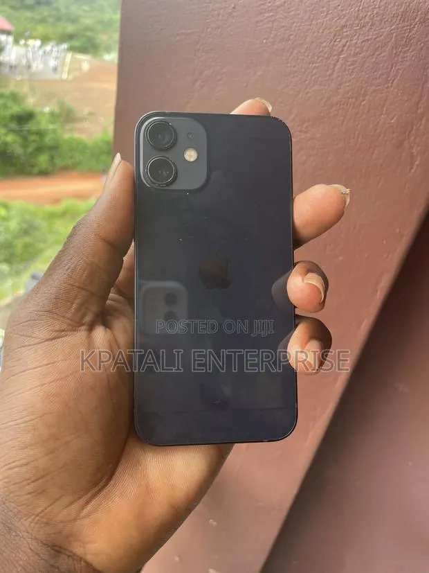 Apple iPhone 12 mini 128 GB Black · Photo 1
