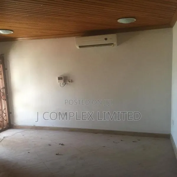 2bdrm Apartment in North Ridge for rent · Photo 1
