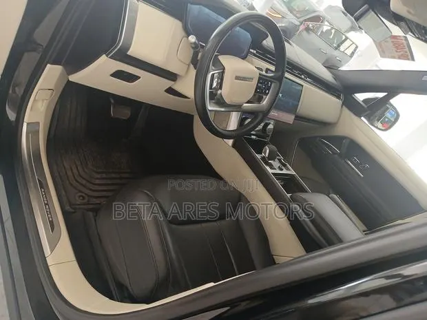 Land Rover Range Rover Sport P400 SE Dynamic 4WD 2023 Black · Photo 1