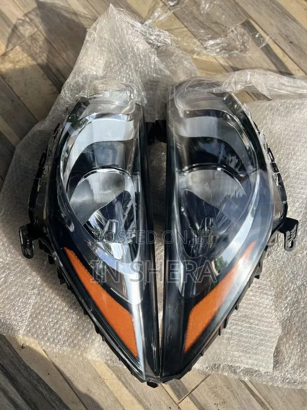 Hyundai Accent Headlights Bear 2012 2013 2014 · Photo 1