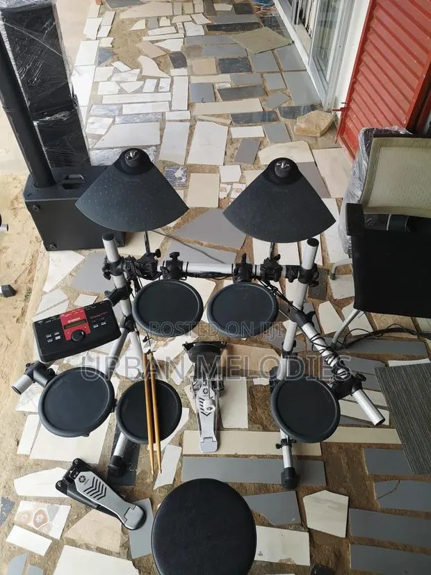 Yamaha Dtxplorer Electronic Drum Kit · Photo 1