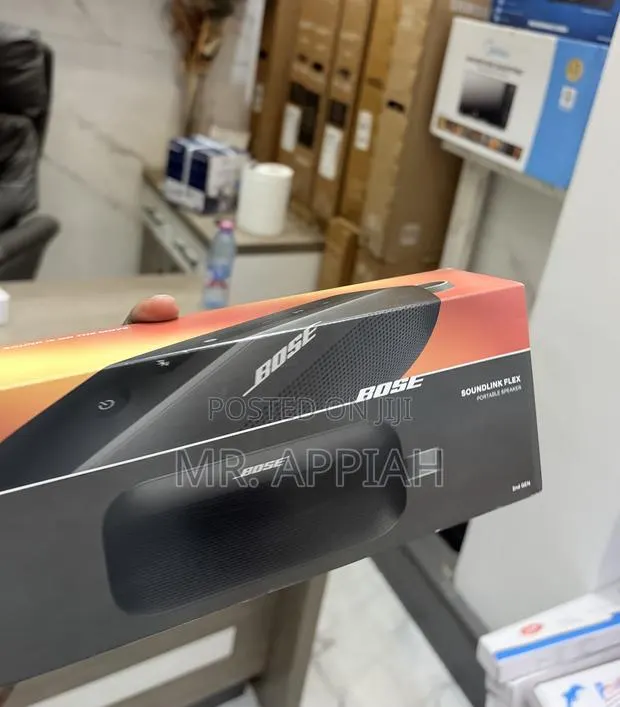 Get Premium Bose Soundlink Flex Waterproof Bluetooth Speaker.. · Photo 1