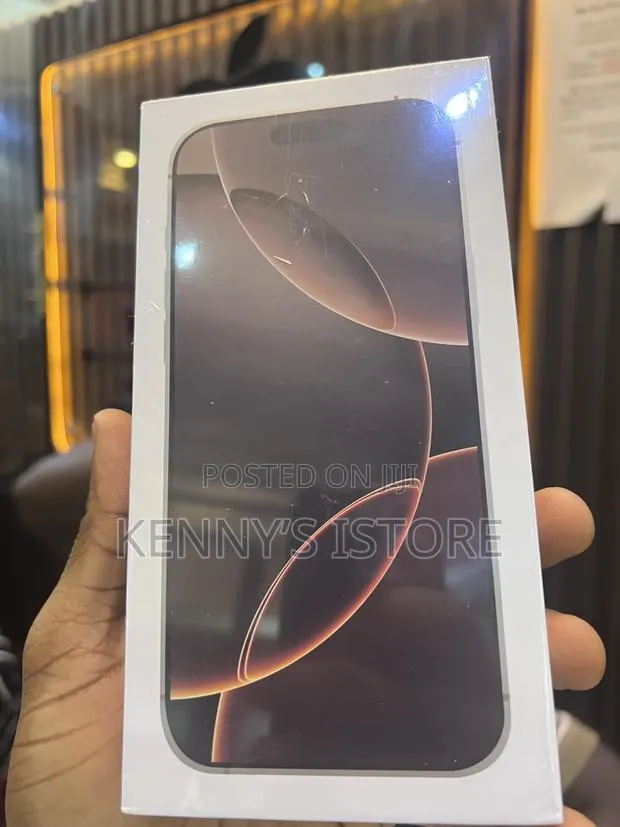 New Apple iPhone 16 Pro Max 256 GB Gold · Photo 1