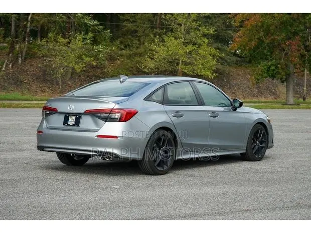 Honda Civic 2024 Taillights · Photo 1