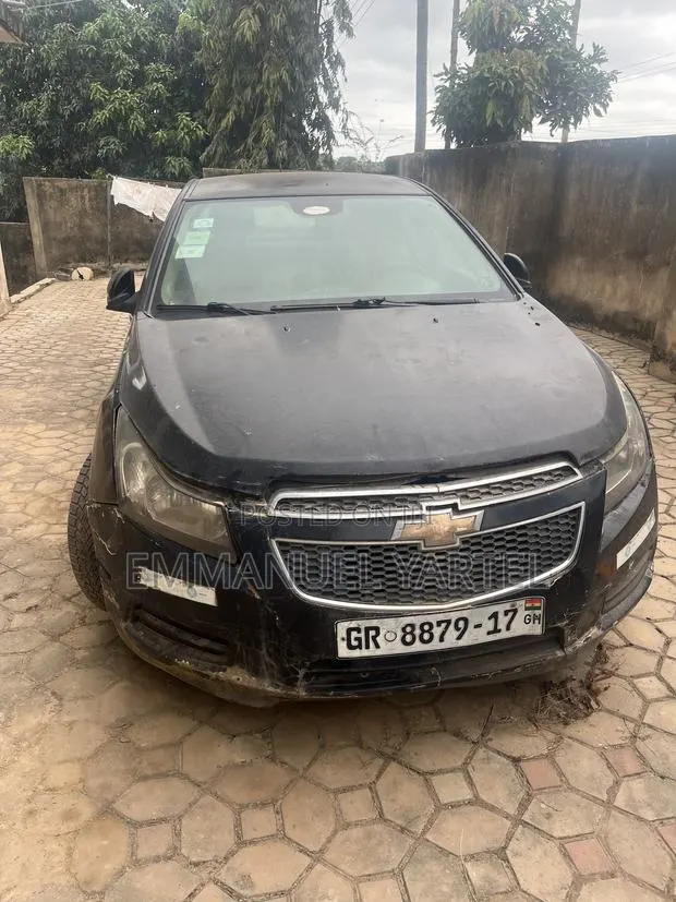 Chevrolet Cruze LS Auto 2013 Black · Photo 1