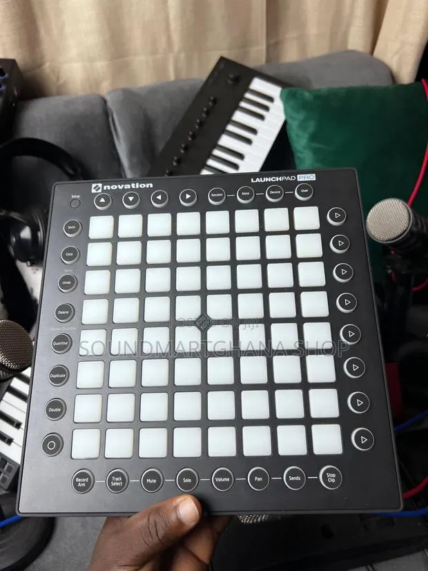 Novation Launchpad Pro · Photo 1