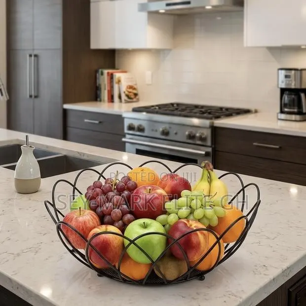 Modern Wire Fruit Basket · Photo 1