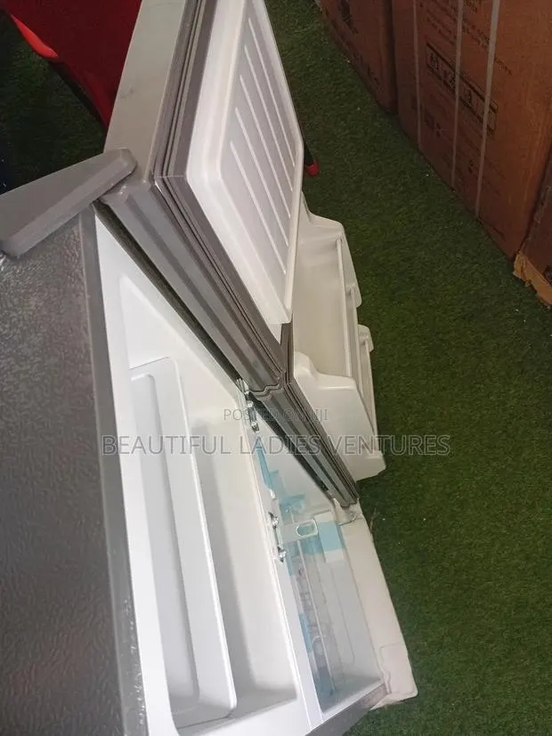 Westpool 80l Mini Fridge – Efficient, Stylish Space-Saving · Photo 1