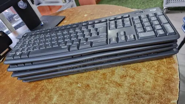Logitech Wireless Keyboard · Photo 1