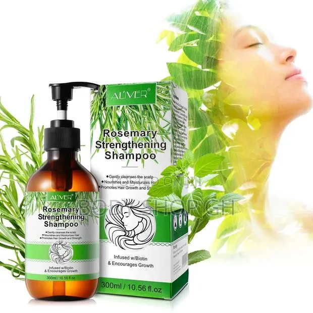 Rosemary Strengthening Shampoo With Biotin for Hair Growth · Photo 1
