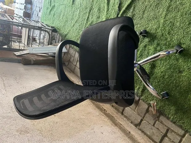 Office Chair · Photo 1