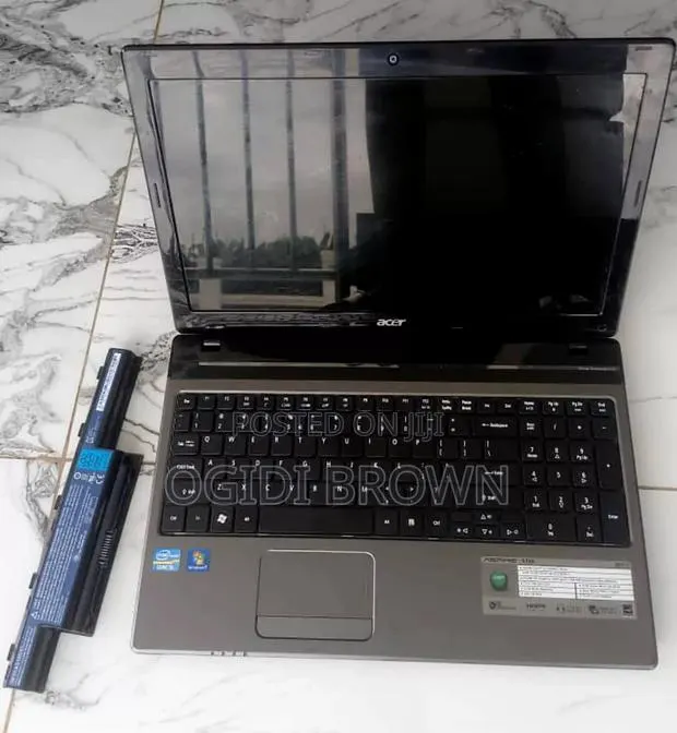 Laptop Acer Aspire 5750 4GB Intel Core i5 HDD 500GB · Photo 1