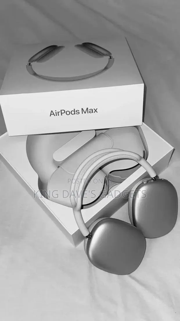 Apple AirPods Max · Photo 1