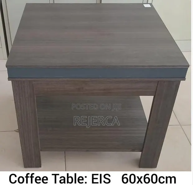 Wooden Coffee Table · Photo 1