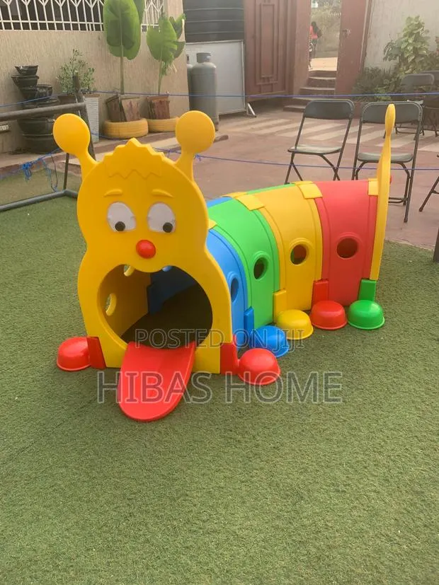 Caterpillar Crawl Tunnel Kids Play House (185x100x105cm) · Photo 1