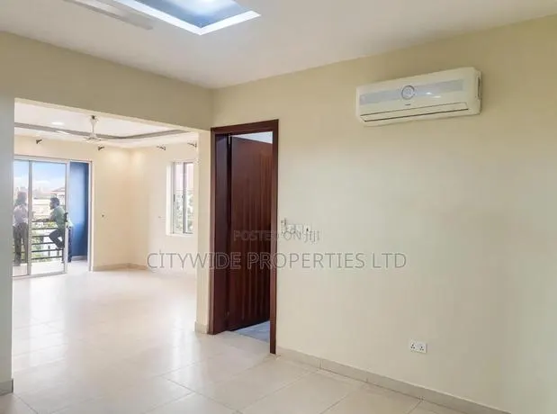 2bdrm Apartment in American House for sale