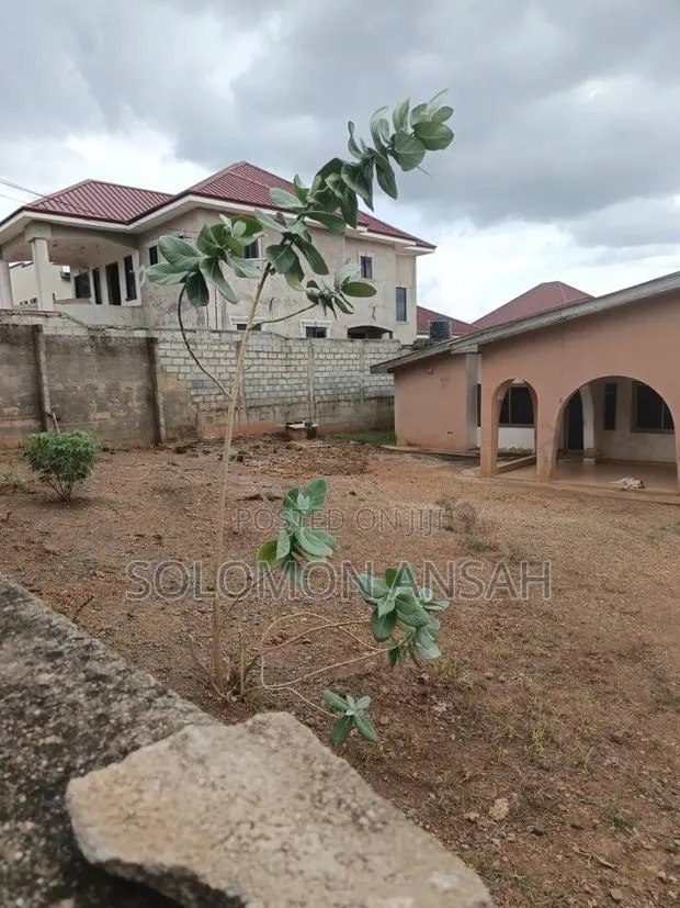6bdrm House in Free Will Agency, Kumasi Metropolitan for sale · Photo 1
