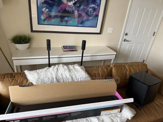 Bose Smart Soundbar 900 .Bass Module 700/ Surround 700 · Photo 1