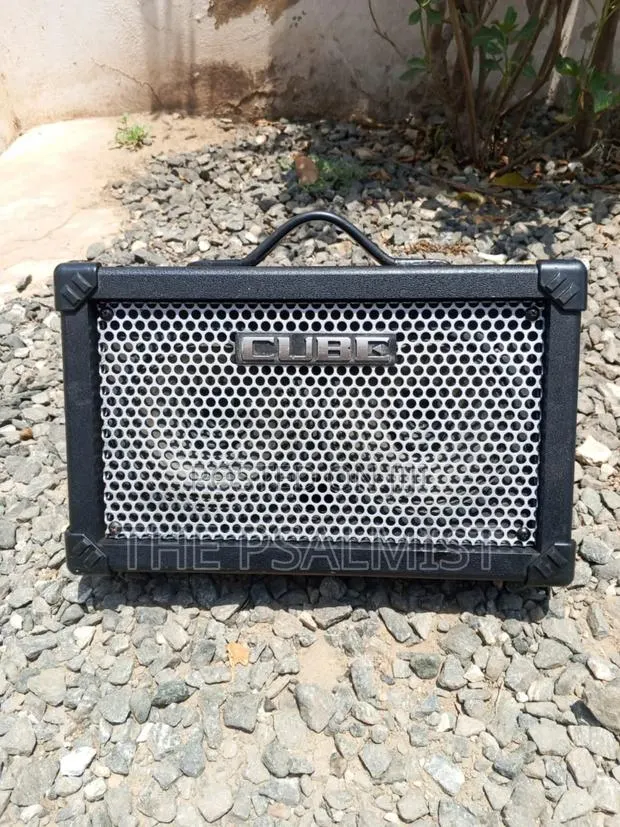 Roland Cube Street · Photo 1