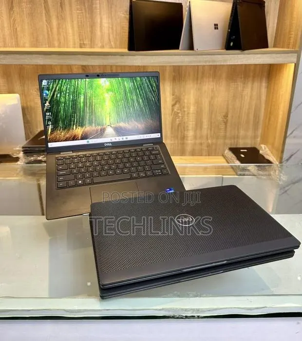 Laptop Dell Latitude 7420 16GB Intel Core i7 SSD 256GB · Photo 1