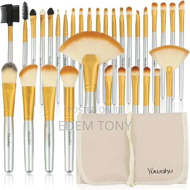 Yuwaku 32-Piece Champagne Professional Makeup Brush Set · Photo 1