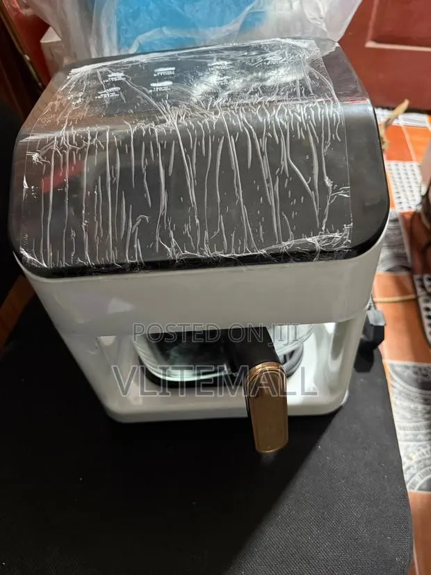 White Digital Glass Air Fryer · Photo 1