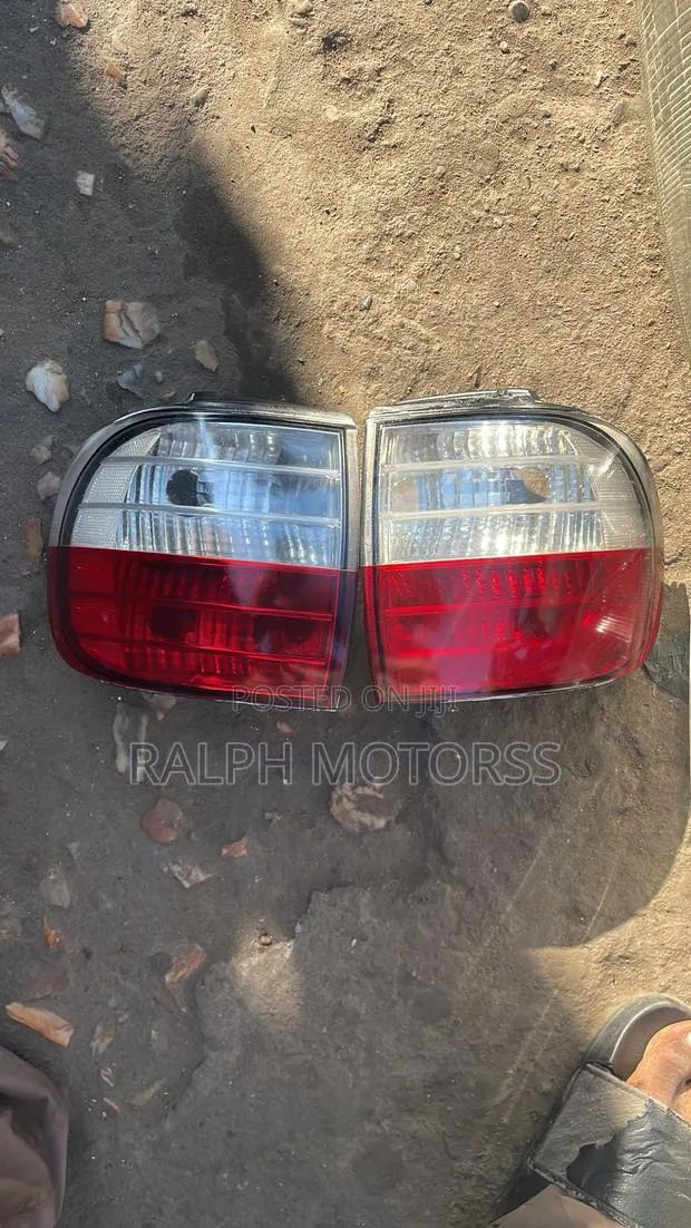 Hyundai Starex/H200 2007 Taillight · Photo 1