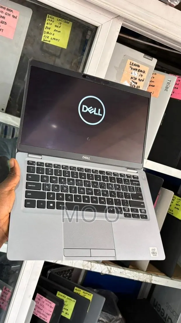 Laptop Dell Latitude 5310 16GB Intel Core i5 SSD 256GB · Photo 1