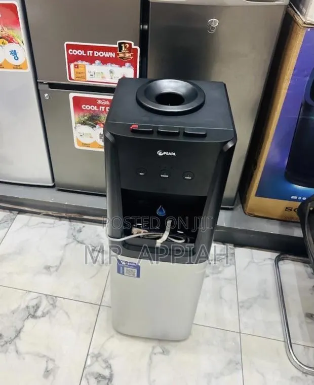 Check Out Affordable Pearl PWD- 4006 3 Tray Dispenser(Black/Gray) · Photo 1