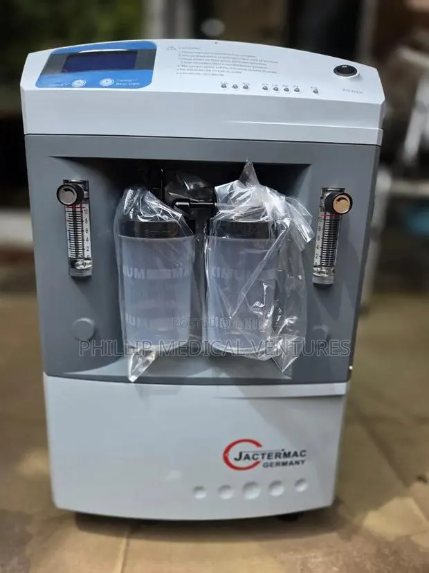 Oxygen Concentrator 10ltrs · Photo 1