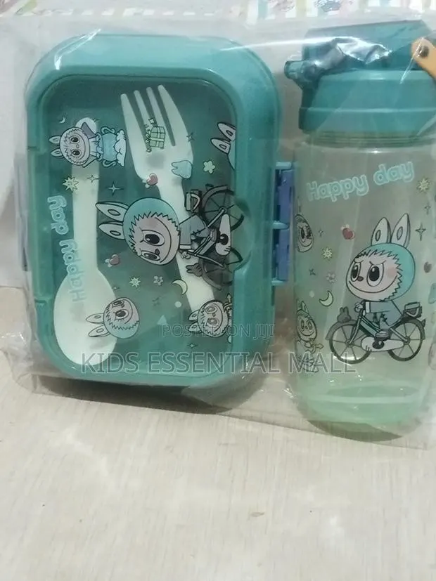 Labubu Lunch Bowl and Water Bottle · Photo 3