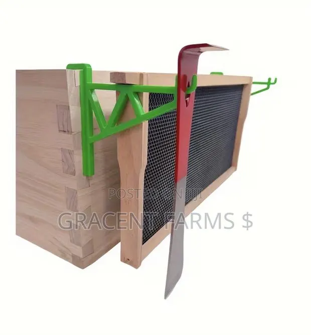 Beehive Frame/Top Bar Holder · Photo 1