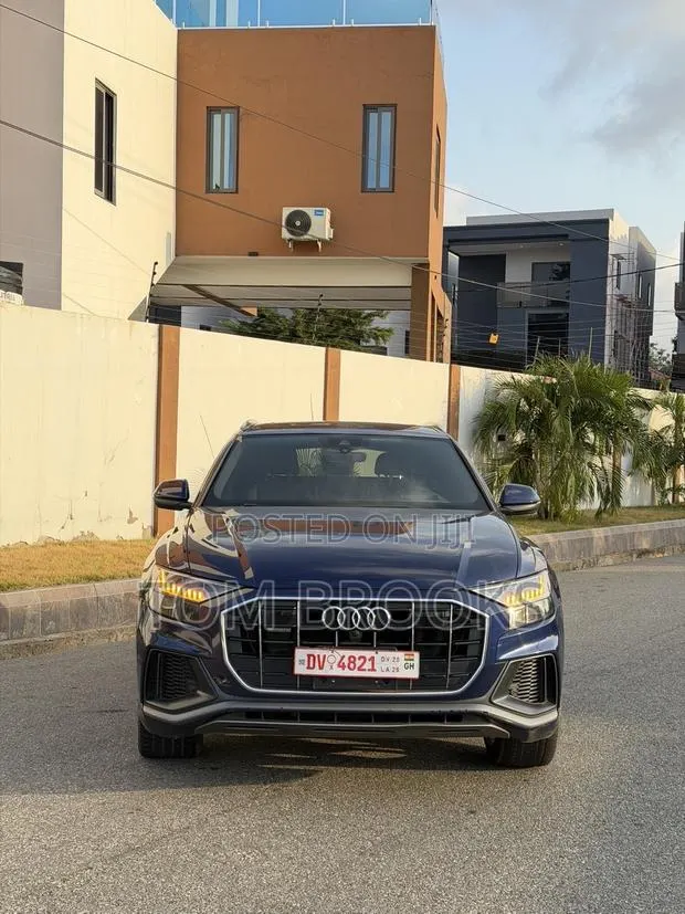 Audi Q8 55 Premium AWD quattro 2020 Blue · Photo 1