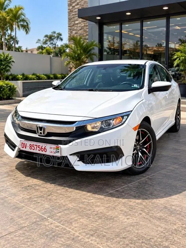 Honda Civic 2017 White · Photo 1