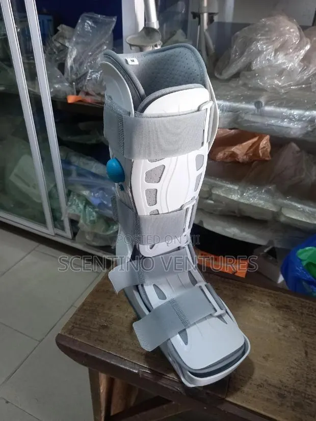 Aircast Boot / Orthopaedic Shoes/ Ankle Stabilizer · Photo 1