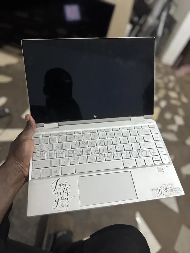 Laptop HP Spectre X360 13 8GB Intel Core i5 SSD 256GB · Photo 1