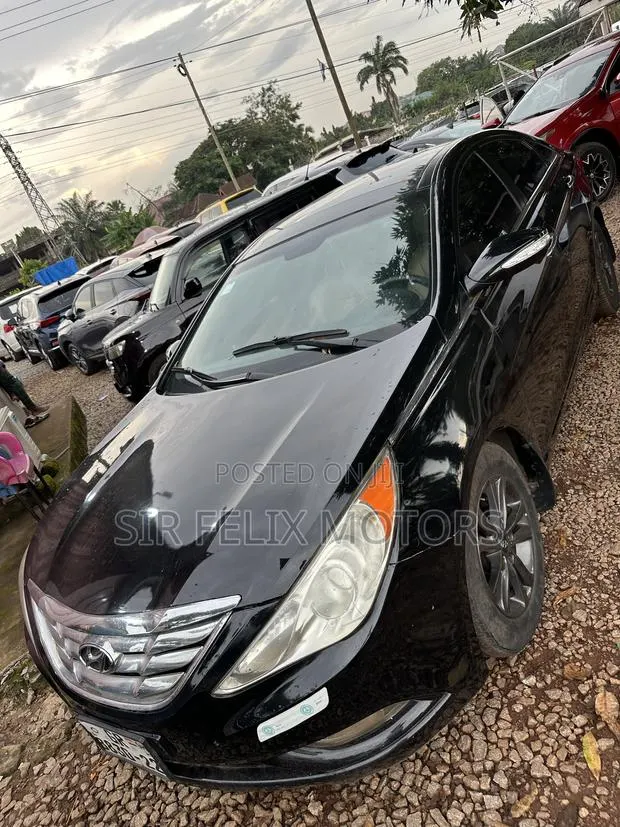 Hyundai Sonata Limited Sedan FWD (2.4L 4cyl 6A) 2013 Black · Photo 1