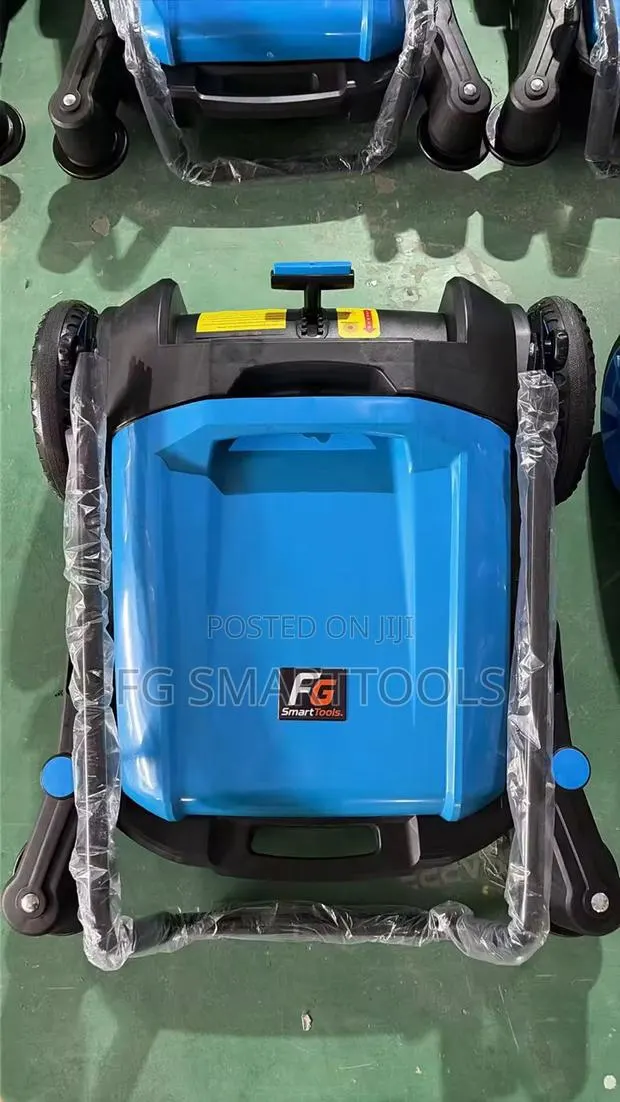 Electric Hand-Push Sweeper · Photo 1