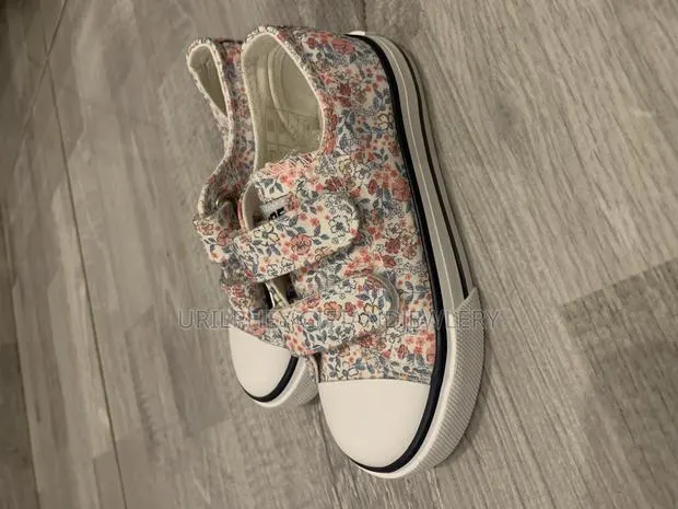 Kids Unisex Wholesale Sneakers · Photo 3