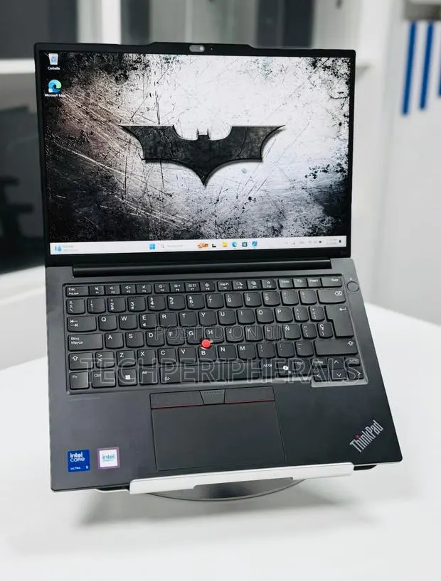 New Laptop Lenovo ThinkPad E14 Gen 6 8GB Intel Core Ultra 5 SSD 512GB · Photo 2