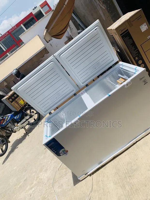 Quick Chill White Double Door Freezer 508l Midea · Photo 1