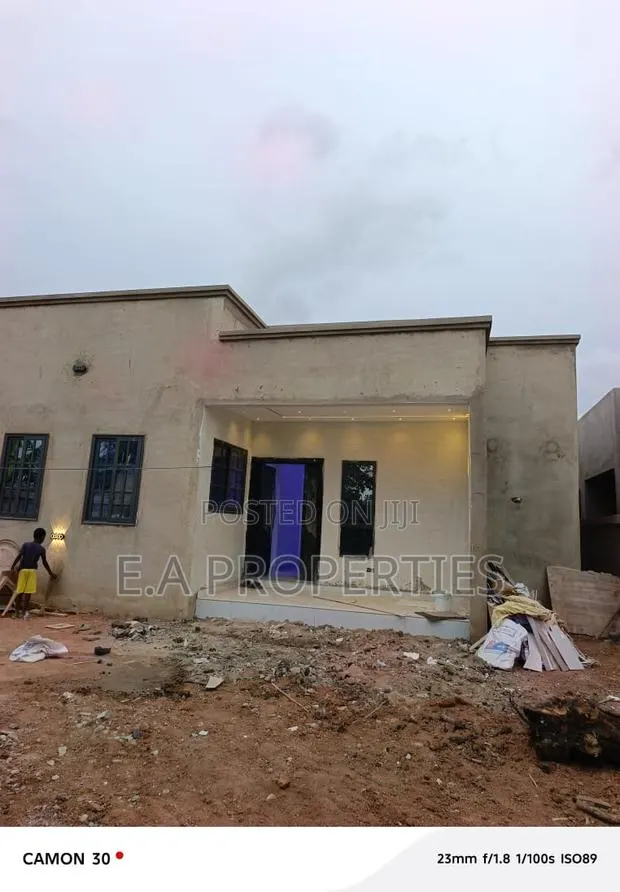 4bdrm House in E A Properties, Frafraha for sale · Photo 1