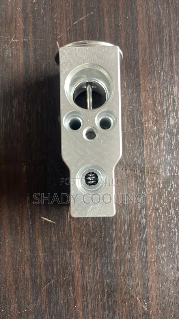 Toyota Ac Valve · Photo 1