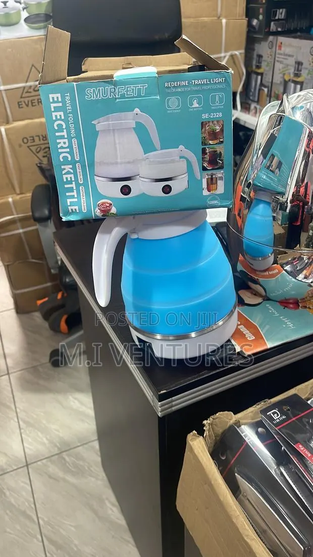 1.2L Travel Foldable Kettle · Photo 1
