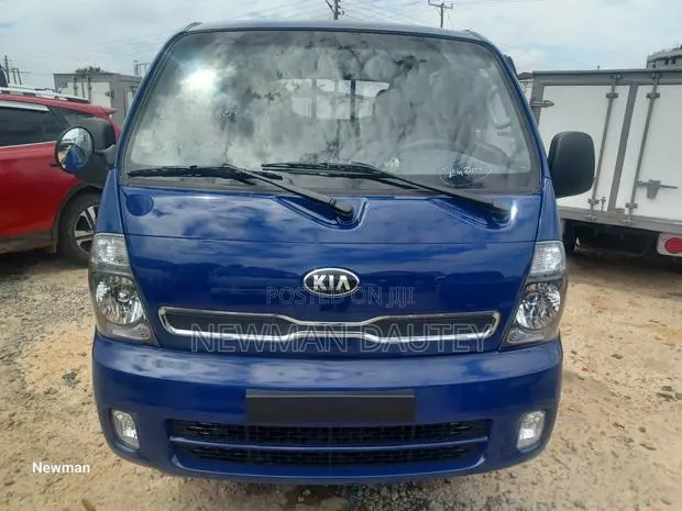 Kia Bongo Double Blue · Photo 1
