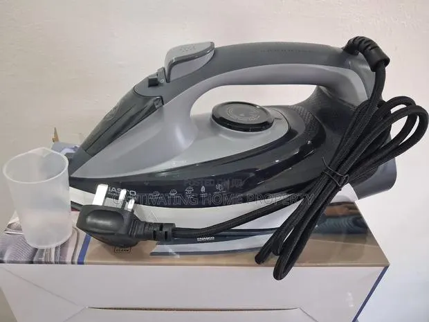 Steam Iron · Photo 1